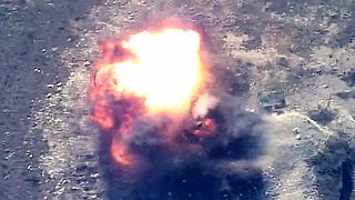 صورة من فيديو نشرته وزارة الدفاع الأذرية خلال غارة جوية على منطقة ناغورني قره باغ