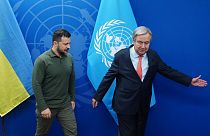 Il presidente dell'Ucraina Zelensky in compagnia del segretario generale delle Nazioni Unite Antonio Guterres