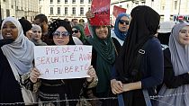 Акция протеста в Брюсселе против обязательного введения программы полового воспитания в школах Бельгии. 