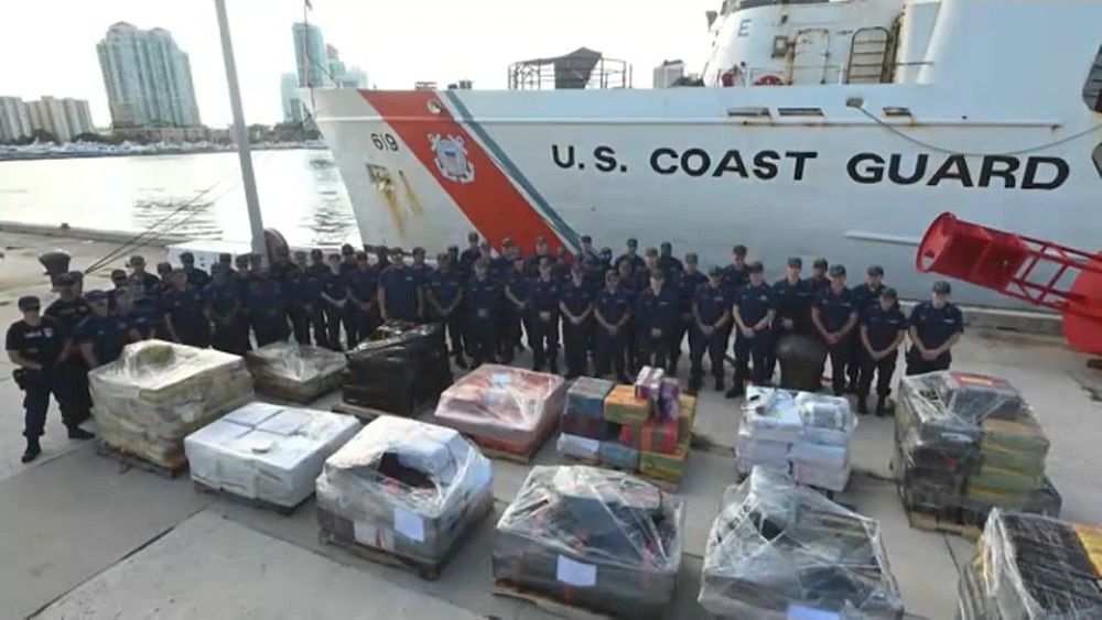 Record-breaking Drug Seizure: 5.5 Tonnes of Cocaine Unloaded in Miami, Criminal Crew Faces 35 Years in Prison