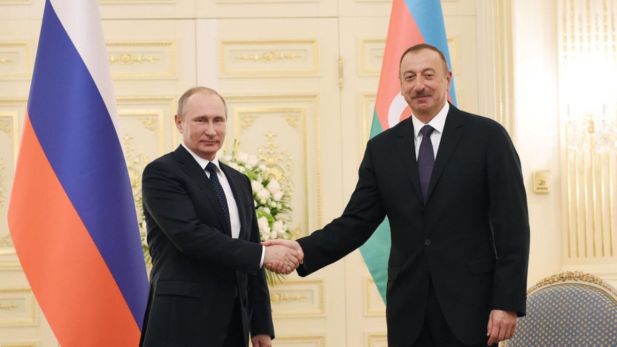 Putin, İlham Aliyev ile Dağlık Karabağ'ı görüştü