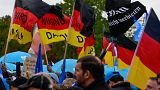 "Mi vagyunk a nép" felirattal tüntetnek szélsőjobboldali csoportok Berlinben