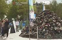 بیست و نهمین دوره رویداد اعتراضی «هرم کفش» در پاریس برگزار شد