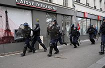 Ausschreitungen bei Demo gegen Polizeigewalt in Paris