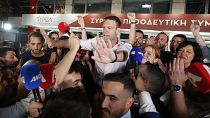 Ο νεοεκλεγείς πρόεδρος του ΣΥΡΙΖΑ-ΠΣ, Στέφανος Κασσελάκης κάνει δηλώσεις έξω από τα γραφεία του κόμματος