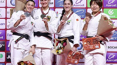 Foto di gruppo delle atlete premiate a Baku