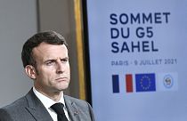 Il presidente francese Emmanuel Macron annuncia il ritiro del personale militare e diplomatico dal Niger