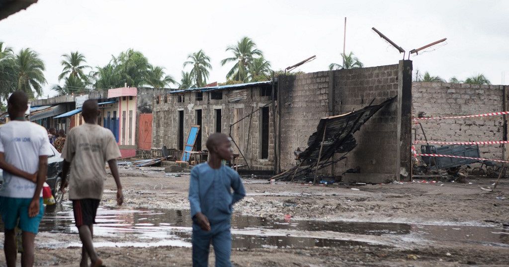 Benin: Families mourn victims of contraband fuel depot fire