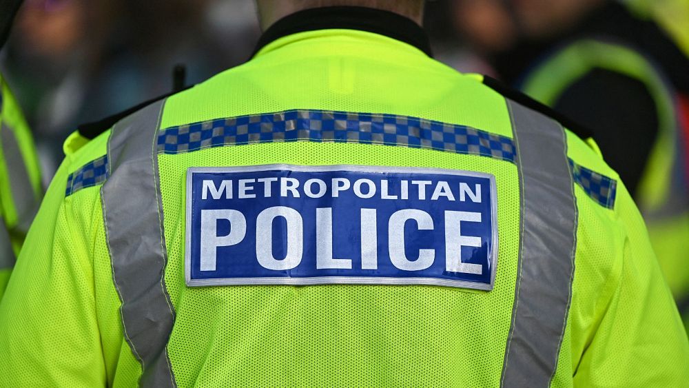 Des policiers de Londres ont remis des armes après qu’un policier ait été accusé du meurtre de Chris Kaba