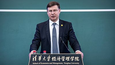 Valdis Dombrovskis, Vicepresidente Ejecutivo de la Comisión Europea, pronunció un discurso en la Universidad Tsinghua de Pekín.