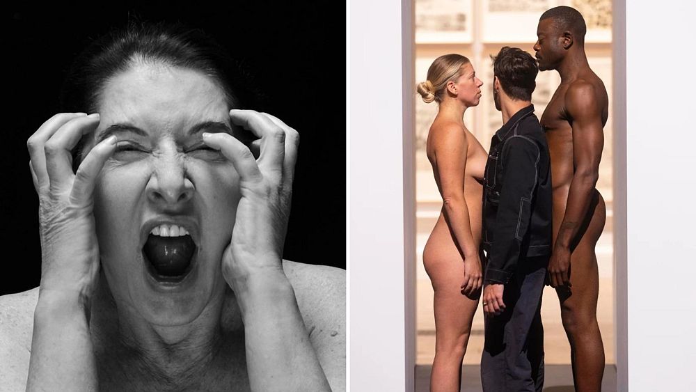 Посетители, поканени да се промъкнат през голи модели в новата ретроспектива на Марина Абрамович