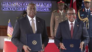 Les États-Unis et le Kenya signent un accord de défense avant une mission en Haïti