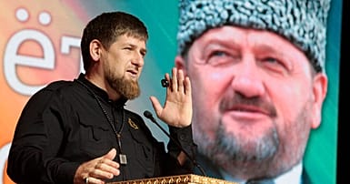 Chechen leader praises son for beating up prisoner | Euronews