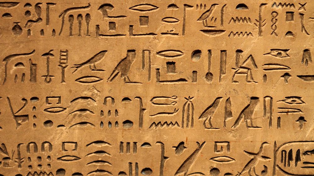 Преглед на културата: Как камъкът от Розета отключи тайните на египетските йероглифи