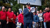 Joe Biden defende trabalhadores do setor automóvel no Michigan