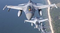 Rumänische und portugiesische Militärjets nehmen an einer NATO-Luftpolizeimission über der Ostsee im litauischen Luftraum teil, 22\. Mai 2023.