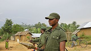 جندي كونغولي في قرية واليكالي الصغيرة، الكونغو
