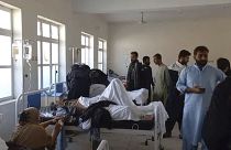 Hospital no Paquistão recebe vítimas de atentado