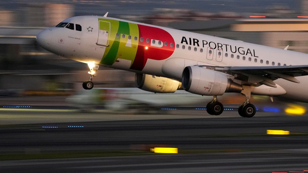 A companhia aérea nacional de Portugal DAP foi colocada à venda
