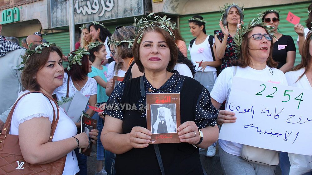 تجدد المظاهرات ضد نظام الأسد: السويداء تخرج مرة أخرى إلى الشوارع… والنساء في المقدمة