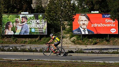 Des affiches électorales dans les rues de Bratislava (Slovaquie).