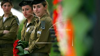 İsrailli kadın askerler Filistinli mahkumla cinsel ilişkiye girdi (arşiv)