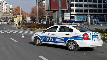 Ankara'da devriye gezen polis aracı (arşiv)