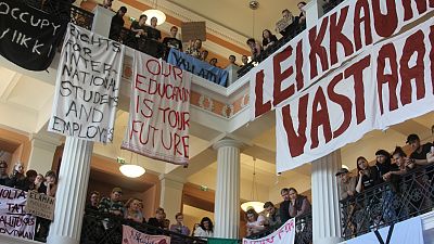 Demonstranten besetzen das Hauptgebäude der Universität Helsinki, 28\. September 2023