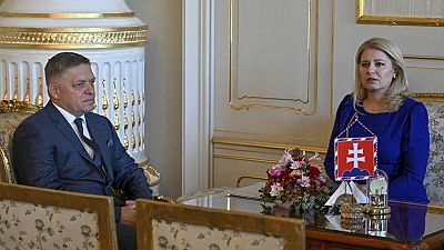 Η πρόεδρος της Σλοβακίας συναντά τον ηγέτη του πρώτου κόμματος των βουλευτικών εκλογών Ρόμπερτ Φίτσο