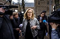 Sigrid Kaag, membre du parti néerlandais Democrats 66 (D66) et ministre des Finances, arrive au ministère des Affaires générales.