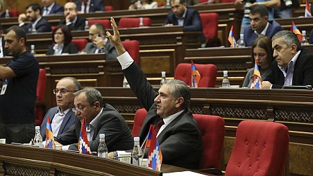 Az örmény parlament a szavazás előtt