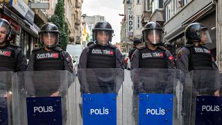 شرطة مكافحة الشغب التركية حزب الشعوب الديمقراطي المؤيد 