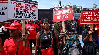 Ghana protesters demand central bank governor resign