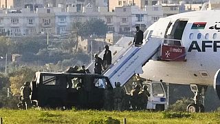 Kaçırılan uçak Malta'ya indirilmişti