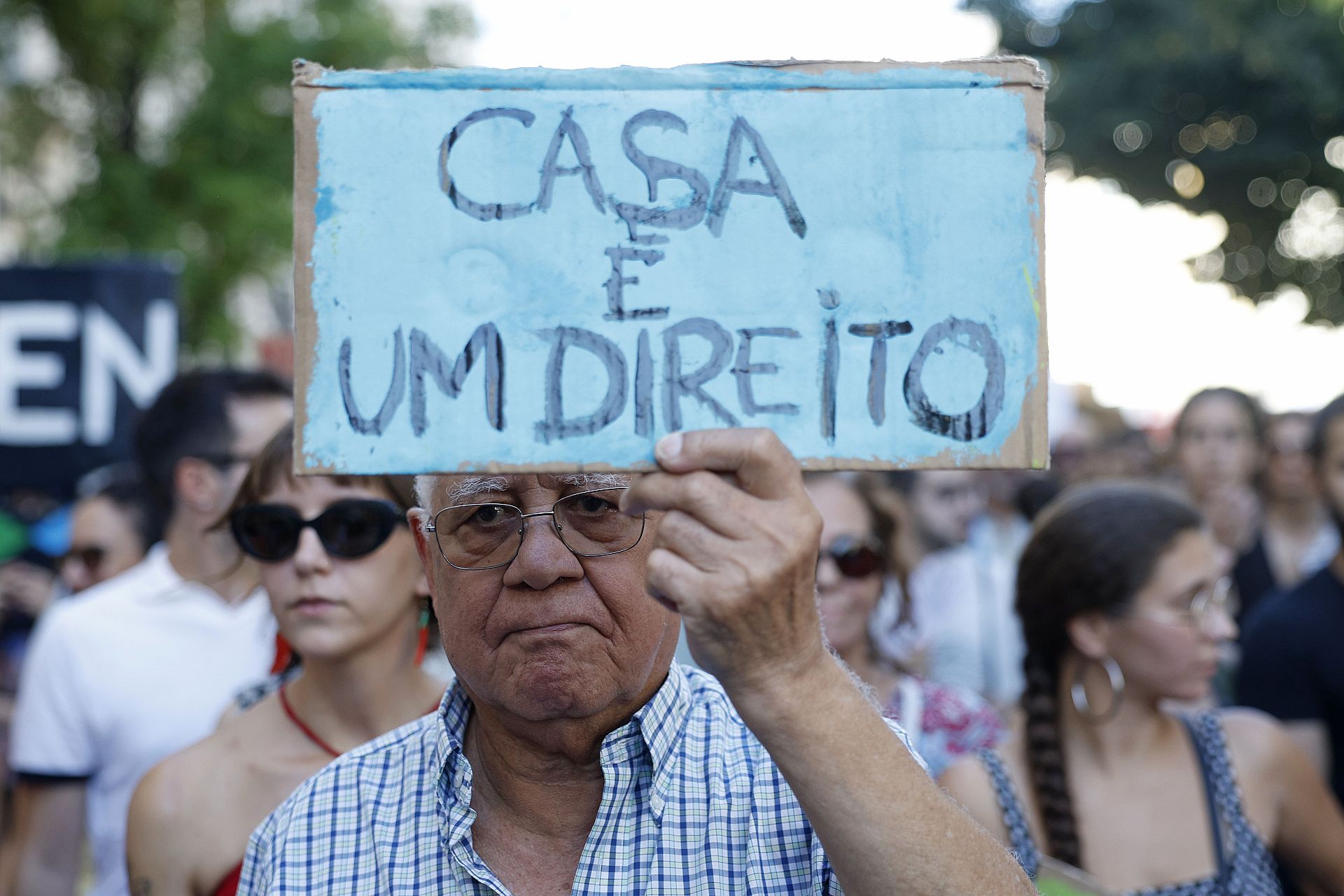 Housing Crisis: Portugal Ends Special Tax Regime For New Residents In ...