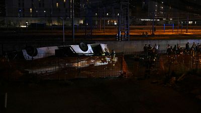 سقوط حافلة من جسر في البندقية. 2023/10/03
