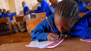 Kenyan schoolgirls hit by unknown illness