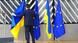AB'nin, Ukrayna ile katılım müzakerelerini aralık ayında açabileceği konuluşuyor