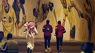  أعضاء فريق الاتحاد السعودي لكرة القدم يغادرون ملعب نقش جهان في مدينة أصفهان بوسط إيران، يوم الاثنين 2 أكتوبر 2023. 