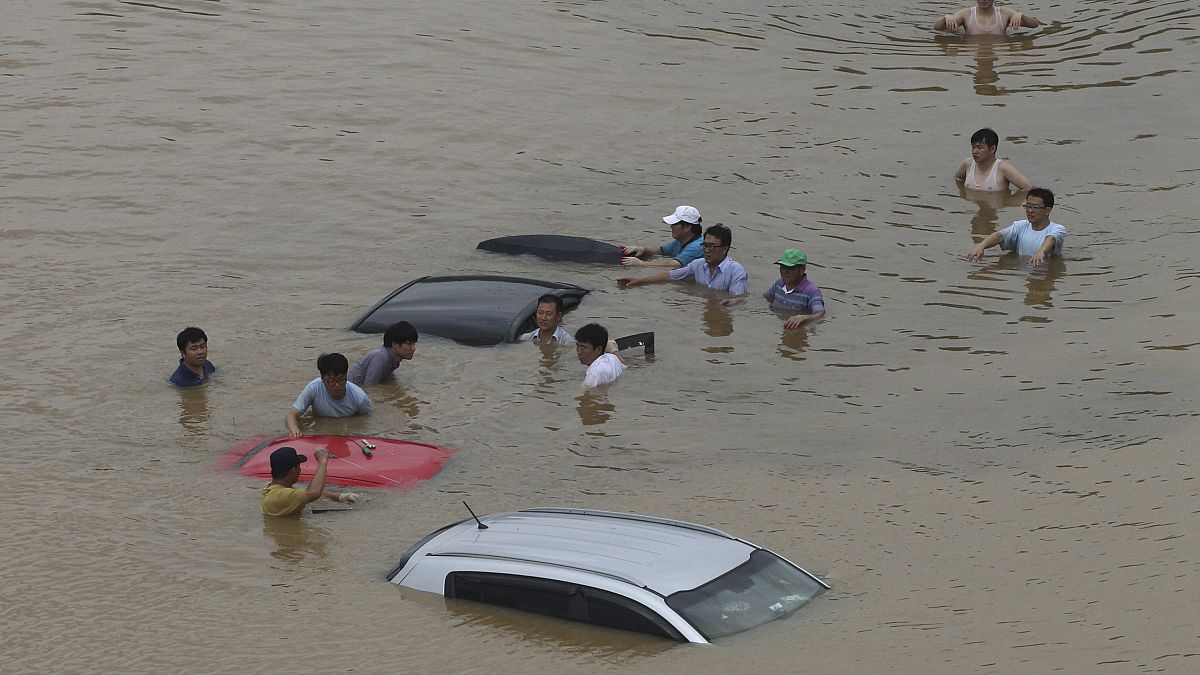 فيضان بعد هطول أمطار غزيرة في سيول، كوريا الجنوبية.