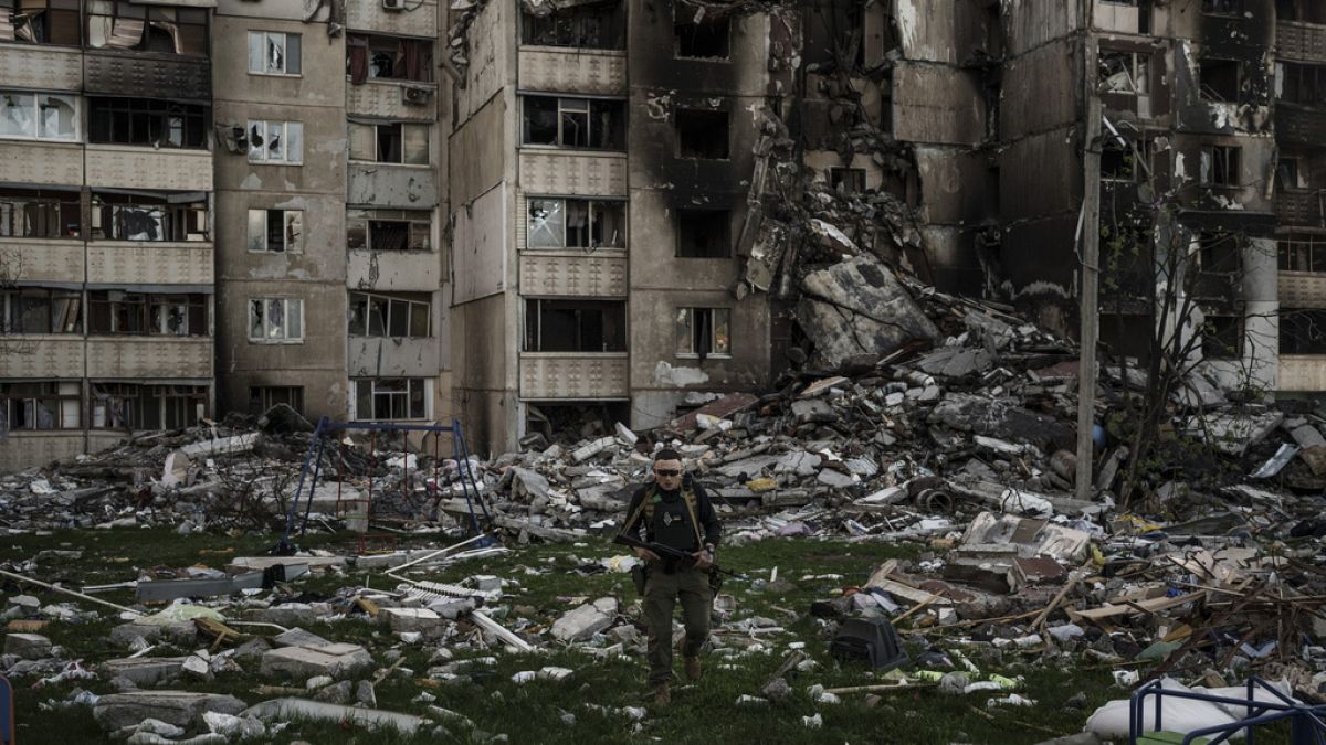 Последствия российского ракетного удара в селе Гроза Харьковской области Украины