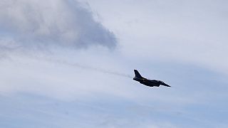ABD ordusuna ait bir F-16 savaş uçağı, ABD'de askeri tatbikatta görevini icra ederken (arşiv) 