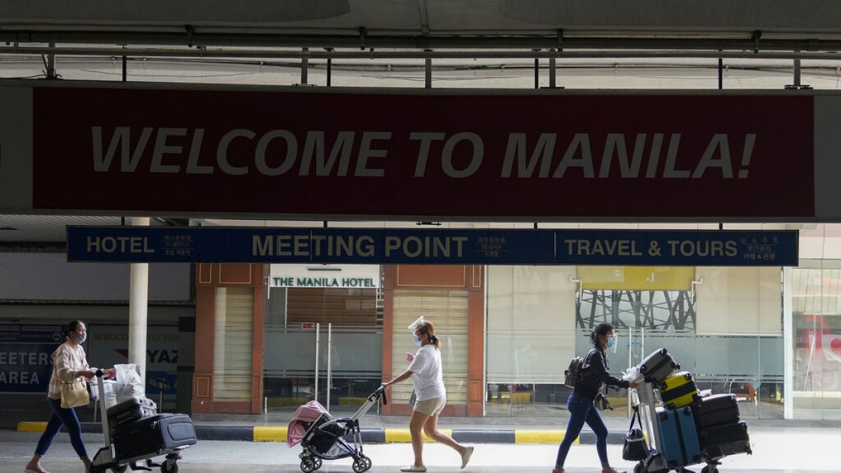 Manila Havalimanı ülkenin en işlek havaalanı konumunda