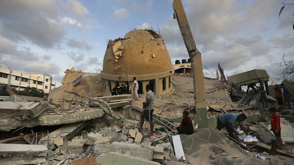 Zerstörte Moschee in Khan Younis (Gaza-Streifen)