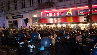 عناصر من الشرطة الألمانية في "شارع العرب" في برلين