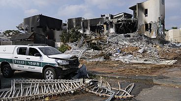 Esquadra de polícia "reduzida a cinzas" em Sderot, Israel