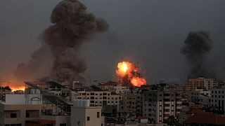 قصف إسرائيلي مركز وغير مسبوق على قطاع غزة