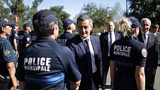 Ministro do Interior salienta que, para já, não existe "uma ameaça real" contra a comunidade em França