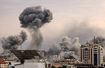 Israel golpea la Franja de Gaza como represalia por el brutal ataque de Hamás