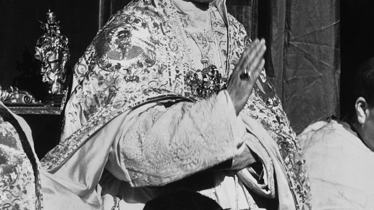 Egyre több irat bizonyítja, hogy XII. Pius pápa tudott a holokausztról